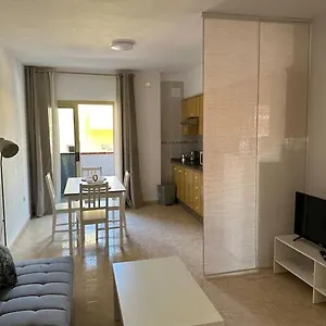 https://bonito-loft-en-san-isidro-bien-situado.adeje-hotels.com